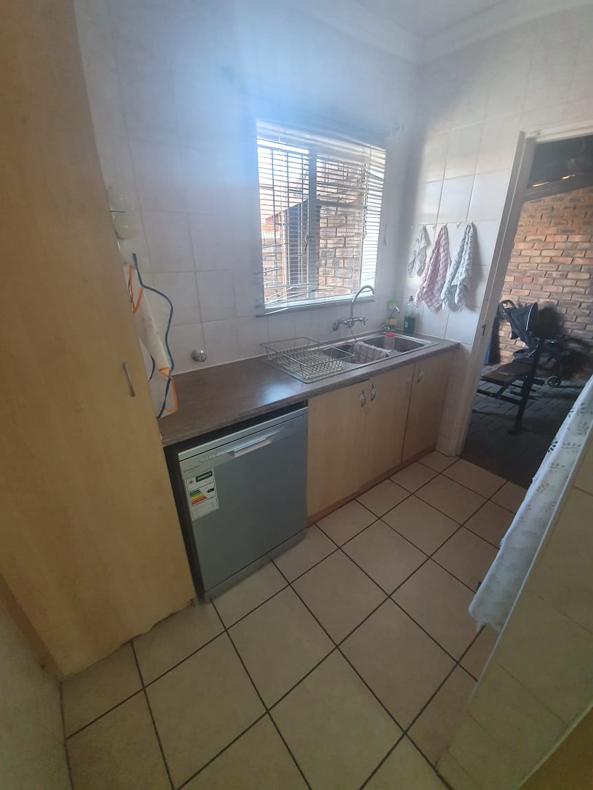 3 Bedroom Property for Sale in Riviera Northern Cape